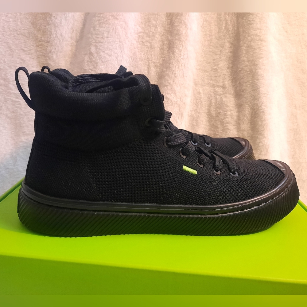 Cariuma IBI Knit Black High Top Sneakers